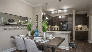 3306 S Fry Rd in Katy, TX - Building Photo - Building Photo