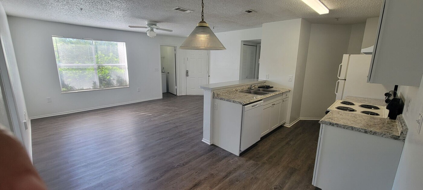 633 Buoy Ln in Altamonte Springs, FL - Building Photo
