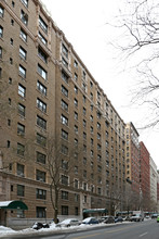 Royal Summit Apartments I in New York, NY - Building Photo - Building Photo