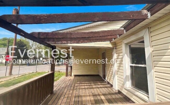 1300 S Lyerly St in Chattanooga, TN - Building Photo - Building Photo