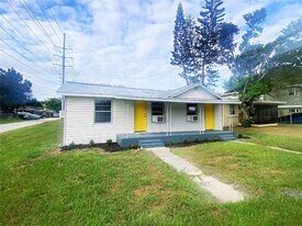 622 Booker Ave in Lake Wales, FL - Building Photo