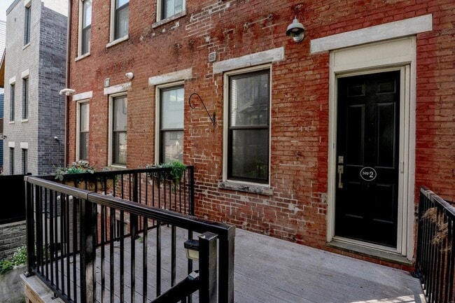 306 Mulberry St in Cincinnati, OH - Building Photo - Building Photo