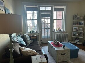 2039 Commonwealth Ave in Boston, MA - Building Photo - Building Photo