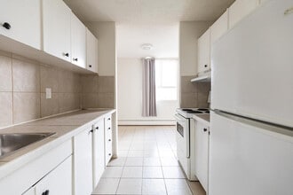 Mainstreet Beltline Apartments in Calgary, AB - Building Photo - Building Photo