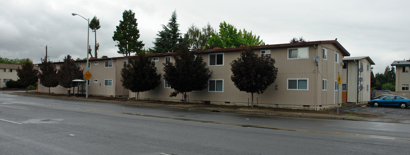 Teresa's Apartments in Salem, OR - Building Photo