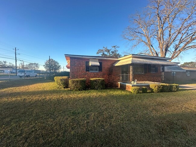 property at 501 Williams St