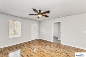 201 S Meridian Ave in Wichita, KS - Building Photo - Building Photo