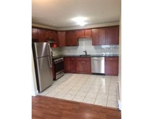 4 Golden Ct in Medford, MA - Building Photo