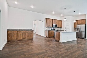 2140 Bluestem Dr in Centerton, AR - Foto de edificio - Building Photo