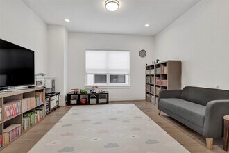 8706 Ojeman Crk Ln in Houston, TX - Foto de edificio - Building Photo