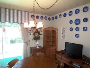 17477 Plaza Dolores in San Diego, CA - Building Photo - Building Photo