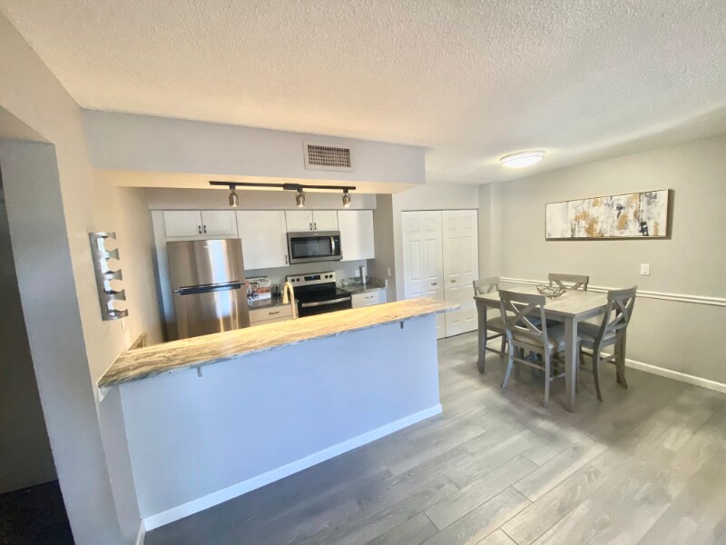 5321 Summerlin Rd in Ft. Myers, FL - Building Photo