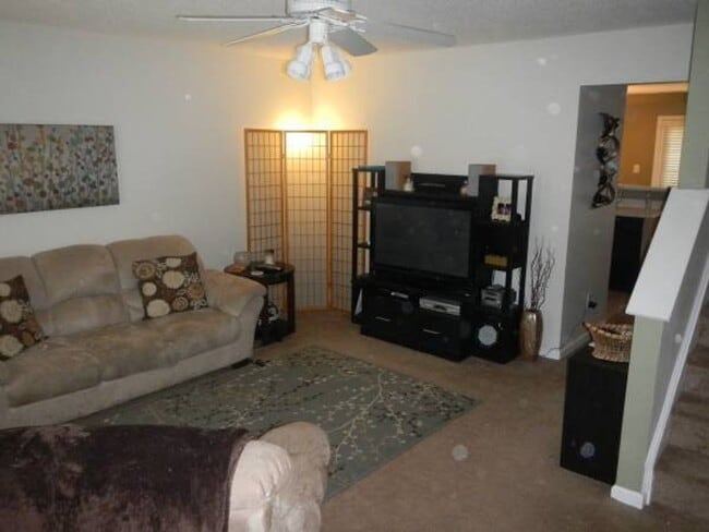 6 Crystal Oaks Ct in Durham, NC - Building Photo - Building Photo