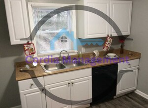 2971 Dodson Dr in East Point, GA - Building Photo - Building Photo