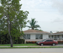 Saba Apartments in Hollywood, FL - Building Photo - Building Photo