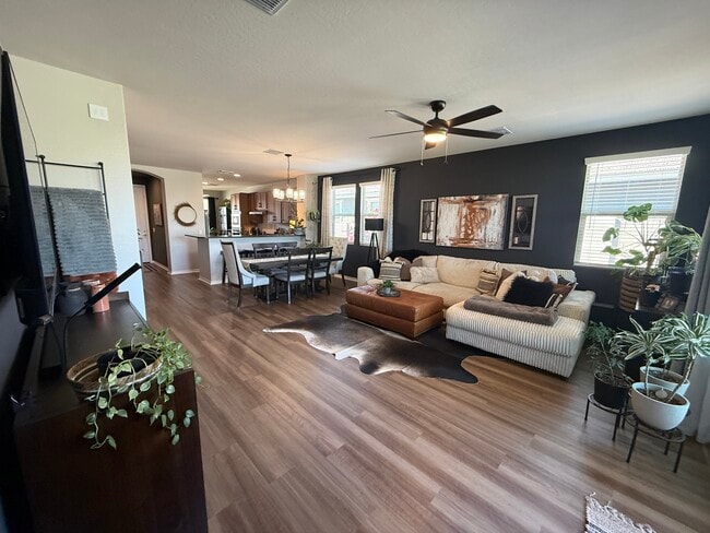 property at 3552 W Dreamy Draw Dr