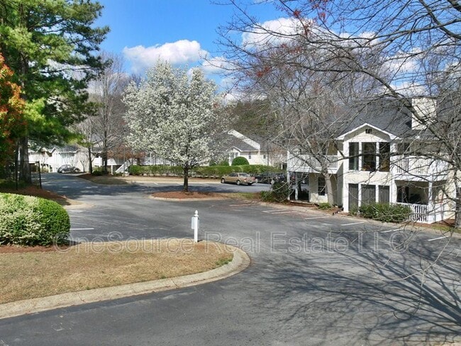 1709 Augusta Dr