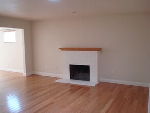 2526 Spring Creek Dr, Unit 2526 SPRING CREEK DR in Santa Rosa, CA - Building Photo - Building Photo