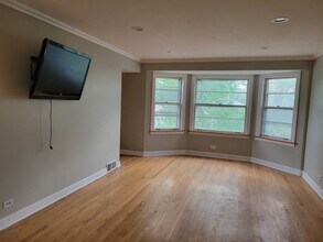 6221 N Albany Ave in Chicago, IL - Building Photo - Building Photo