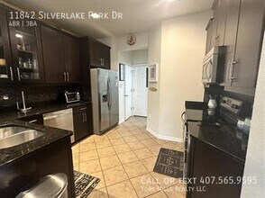 11842 Silverlake Park Dr in Windermere, FL - Building Photo - Building Photo