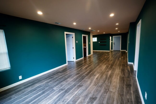 2118 Berwick Ave in Dallas, TX - Building Photo - Building Photo