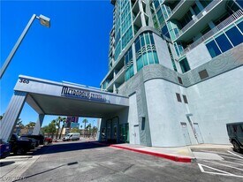 360 E Desert Inn Rd in Las Vegas, NV - Building Photo