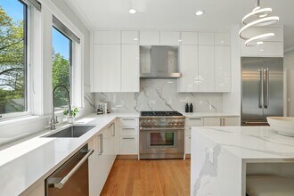 14 Princeton St in Newton, MA - Building Photo - Building Photo