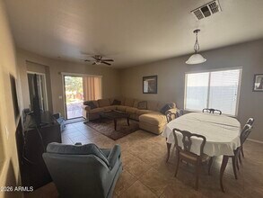7238 W Candlewood Way in Florence, AZ - Building Photo - Building Photo