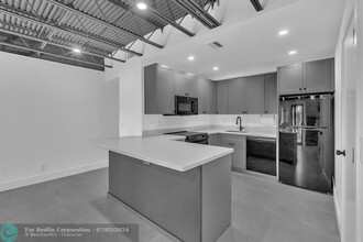 604 NE 9th Ave in Fort Lauderdale, FL - Building Photo - Building Photo