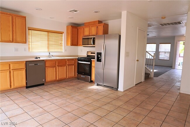 8216 Calico Wind St in Las Vegas, NV - Building Photo - Building Photo