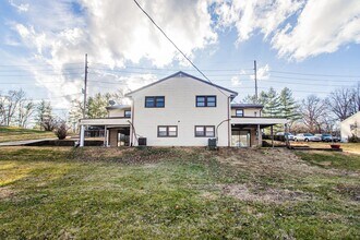 2242 Zumbehl Rd in St. Charles, MO - Building Photo - Building Photo