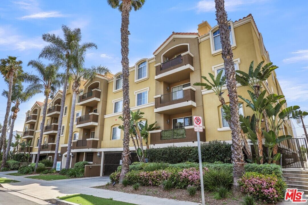 1845 Butler Ave in Los Angeles, CA - Building Photo