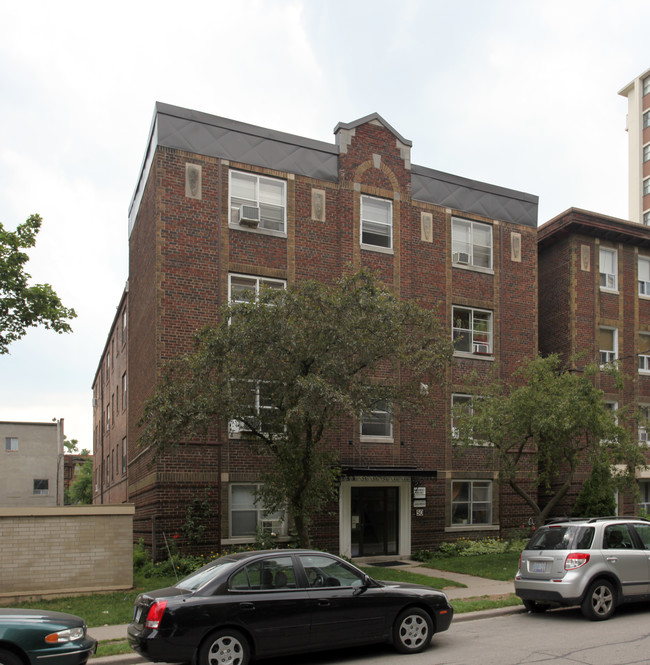 50 Raglan Ave in Toronto, ON - Building Photo - Building Photo