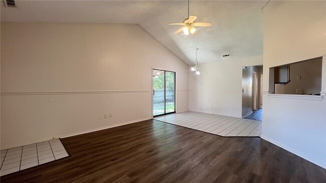 10 Brookhaven Ct in Bentonville, AR - Foto de edificio - Building Photo