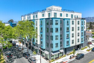 2527 San Pablo Ave in Berkeley, CA - Building Photo