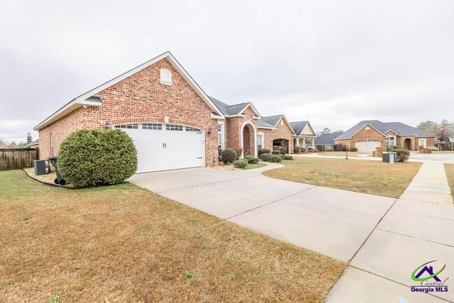 property at 103 Rushmore Pl