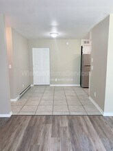 202 Charleston Blvd in Macomb, IL - Building Photo - Building Photo