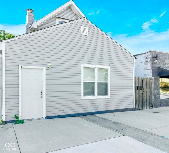 property at 1122 S Meridian St