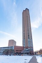 3660 N Lake Shore Dr, Unit 4410 in Chicago, IL - Building Photo
