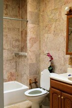 617 Irving St NW in Washington, DC - Foto de edificio - Building Photo