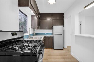 749 NE 122nd St, Unit 4 in North Miami, FL - Building Photo