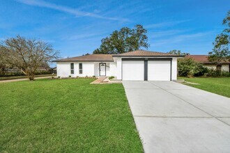 5234 Abercreek Ave in Friendswood, TX - Foto de edificio - Building Photo