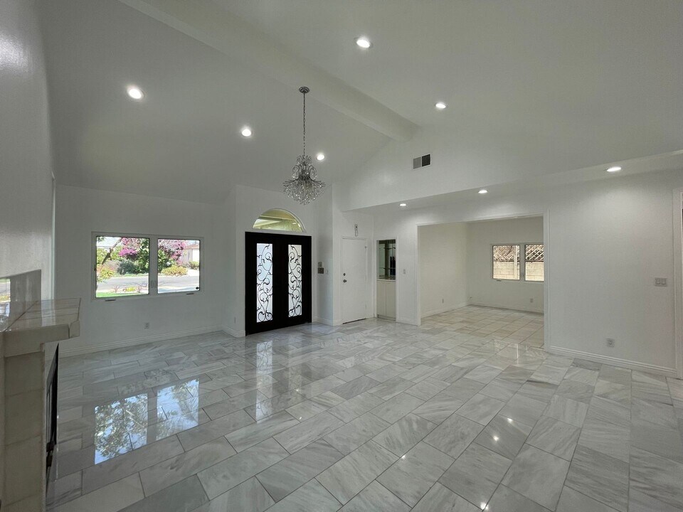 1719 Wellesley Ave-Unit -HOUSE in Los Angeles, CA - Building Photo