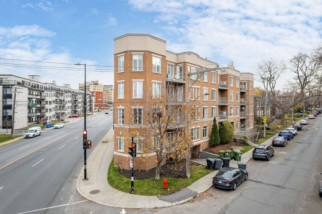 4877 Wilson Av in Montréal, QC - Building Photo