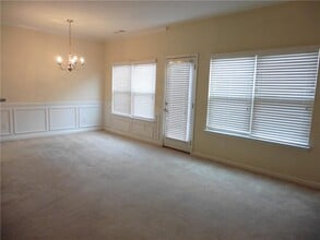 4003 Labrador Way in Lilburn, GA - Building Photo - Building Photo