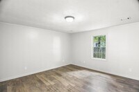 1616 Colleton Ave SE photo'