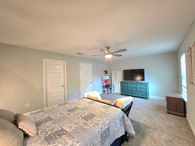 876 Smiley Cir in Pensacola, FL - Building Photo - Building Photo