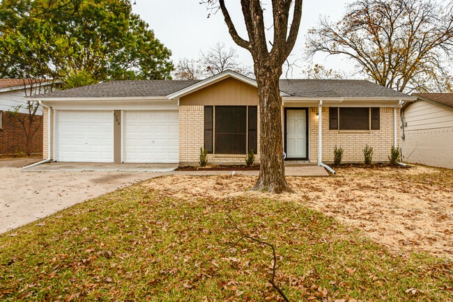 property at 2705 Plaza St