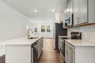 1502 Crescent Townes Wy in Raleigh, NC - Building Photo - Building Photo