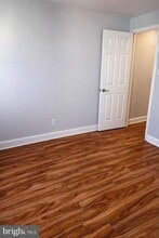 1525 S 24th St in Philadelphia, PA - Foto de edificio - Building Photo